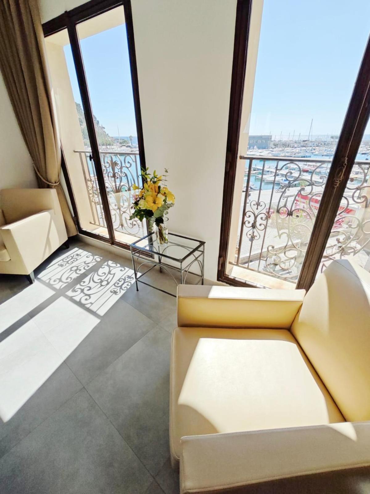Cassis Loc - Chambre Meublee Luaran gambar
