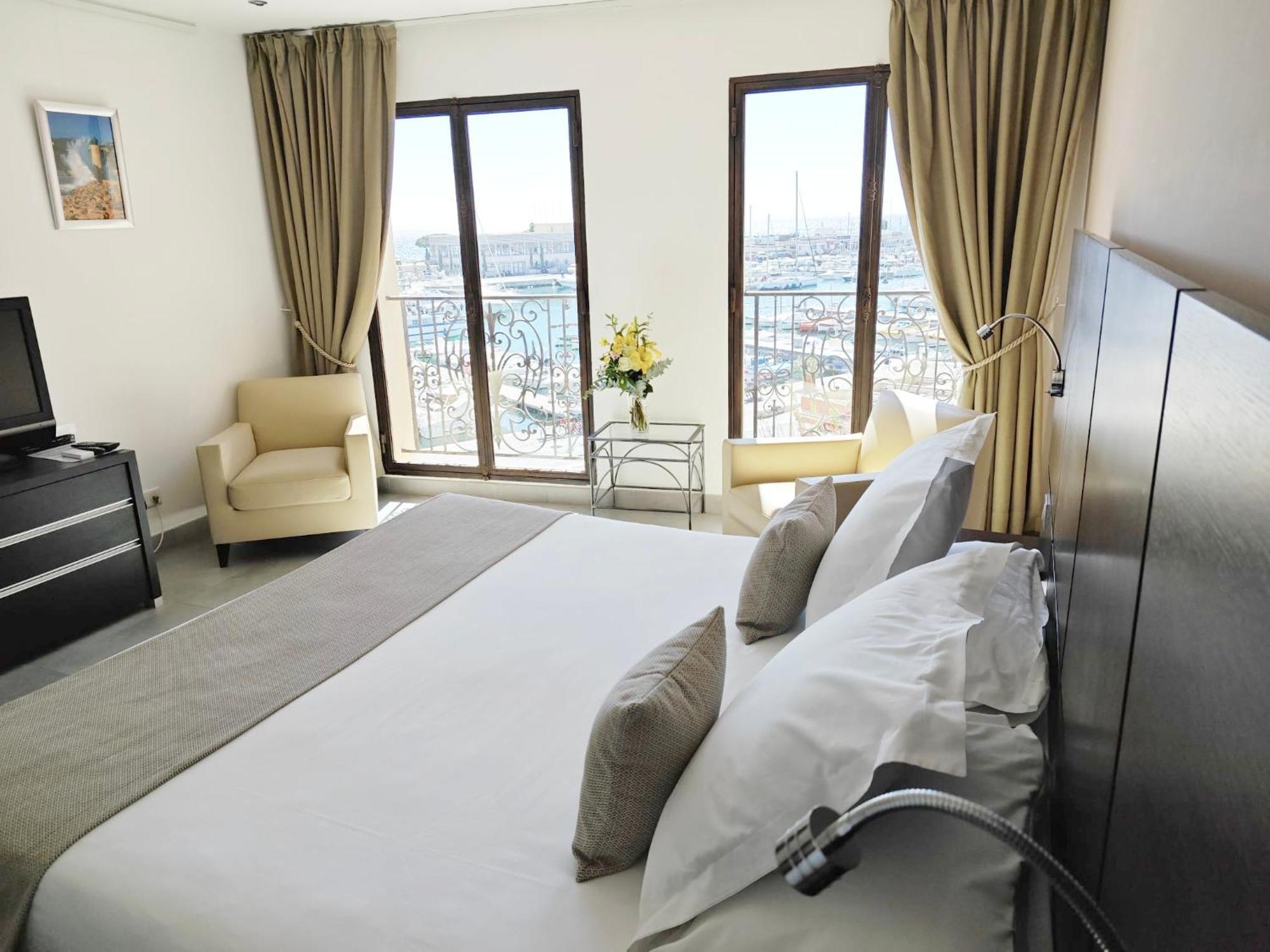 Cassis Loc - Chambre Meublee Luaran gambar